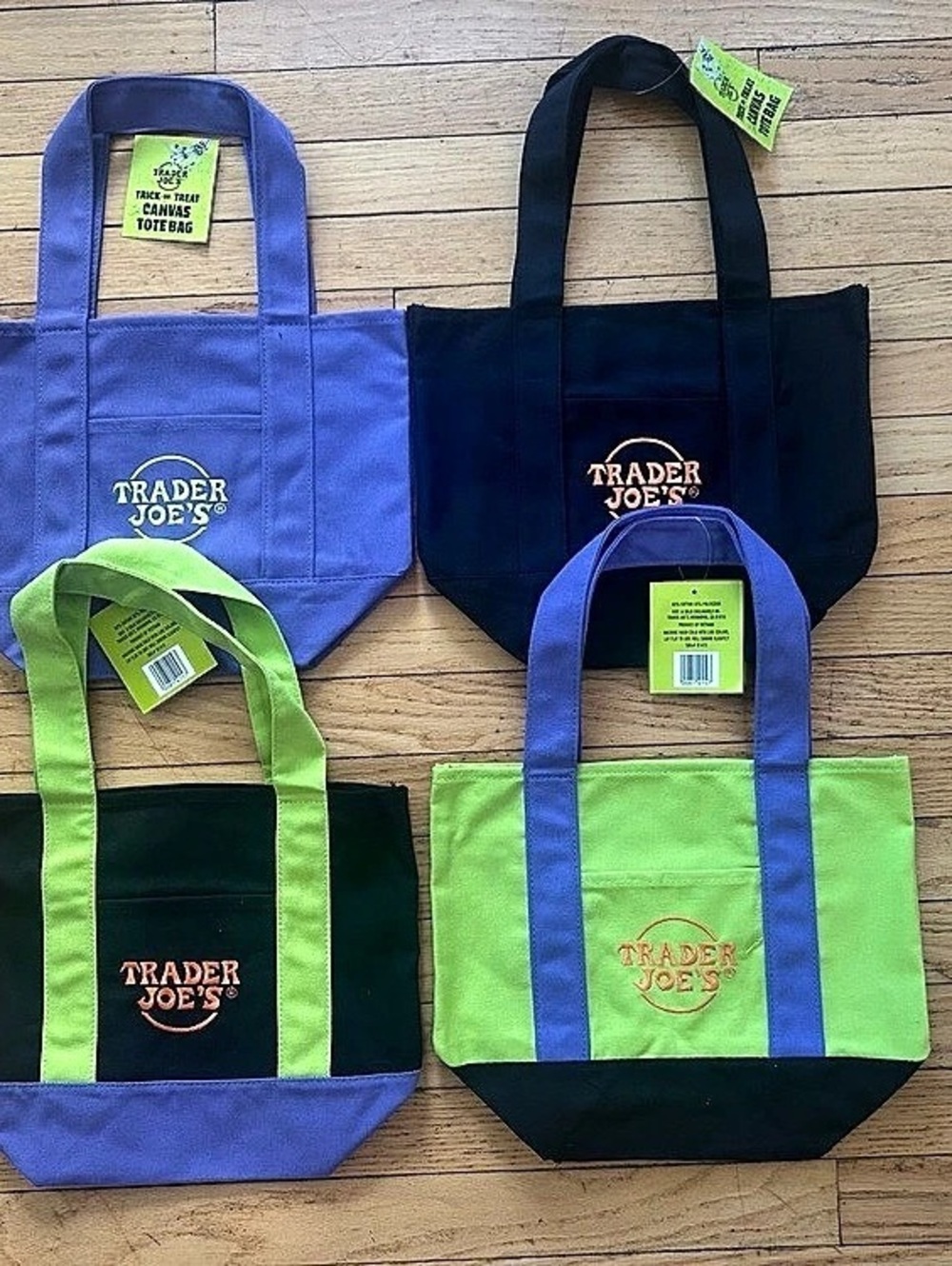 Trader Joe's Trick-or-Treat Mini Canvas Tote Bags Set of 4 Green & Purple